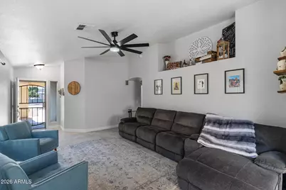 164 W Mohawk Drive, Phoenix, AZ 85027 - Photo 9