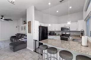 164 W Mohawk Dr, Phoenix, AZ 85027 - Photo 11