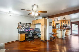 2910 E Windrose Dr, Phoenix, AZ 85032 - Photo 11