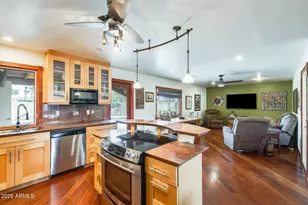 2910 E Windrose Dr, Phoenix, AZ 85032 - Photo 17