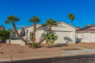 306 W Beverly Ln, Phoenix, AZ 85023 - Photo 1