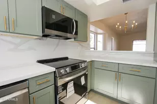 306 W Beverly Ln, Phoenix, AZ 85023 - Photo 29