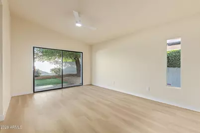 306 W Beverly Lane, Phoenix, AZ 85023 - Photo 11