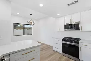 2029 N Sunset Dr, Chandler, AZ 85225 - Photo 15