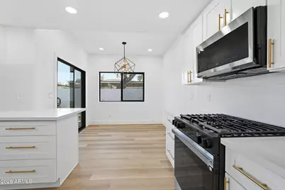 2029 N Sunset Drive, Chandler, AZ 85225 - Photo 9