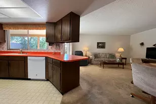 2167 E Ellis Dr, Tempe, AZ 85282 - Photo 9