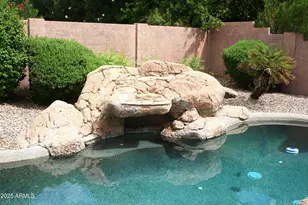 4624 E Robin Ln, Phoenix, AZ 85050 - Photo 5