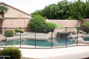 4624 E Robin Ln, Phoenix, AZ 85050 - Photo 9