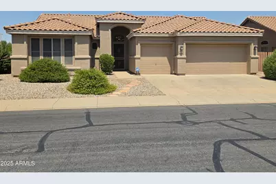 4624 E Robin Lane, Phoenix, AZ 85050 - Photo 1