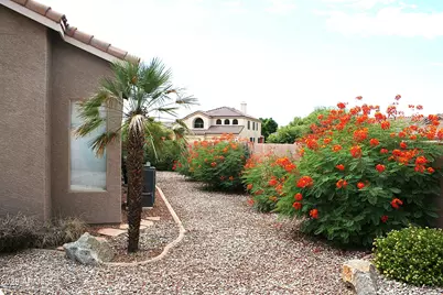 4624 E Robin Lane, Phoenix, AZ 85050 - Photo 13