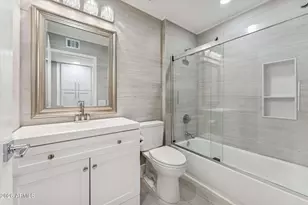 20826 N Gable Hill Dr, Sun City West, AZ 85375 - Photo 21