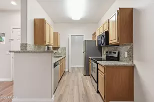 2929 W Yorkshire Dr, Phoenix, AZ 85027 - Photo 7