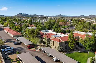 2929 W Yorkshire Dr, Phoenix, AZ 85027 - Photo 21