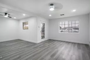 6112 W Frier Dr, Glendale, AZ 85301 - Photo 15