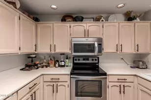 10126 N 100th Pl, Scottsdale, AZ 85258 - Photo 13