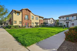 2777 S Cavalier Dr, Gilbert, AZ 85295 - Photo 33