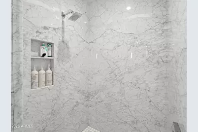 2 Biltmore Estate #211, Phoenix, AZ 85016 - Photo 33