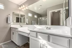 2270 S Deerfield Ln, Gilbert, AZ 85295 - Photo 17