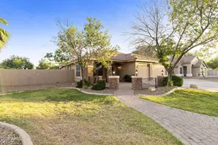 2693 E Birchwood Pl, Chandler, AZ 85249 - Photo 11