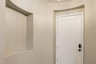 19550 N Grayhawk Dr, Scottsdale, AZ 85255 - Photo 3