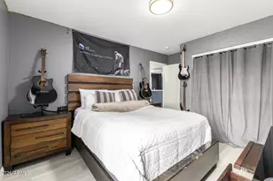 7218 S 40th Ln, Phoenix, AZ 85041 - Photo 35