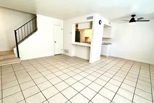5205 N 42nd Pkwy, Phoenix, AZ 85019 - Photo 1