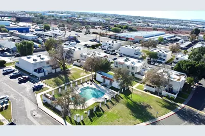 5205 N 42nd Parkway, Phoenix, AZ 85019 - Photo 17