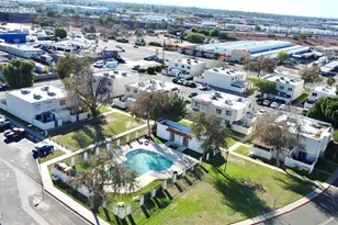 5205 N 42nd Pkwy, Phoenix, AZ 85019 - Photo 17