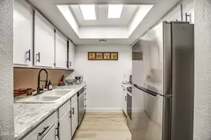 1808 N 32nd St, Phoenix, AZ 85008 - Photo 9