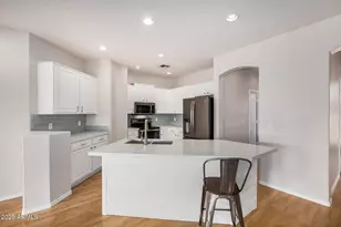 7235 E Desert Honeysuckle Dr, Gold Canyon, AZ 85118 - Photo 3