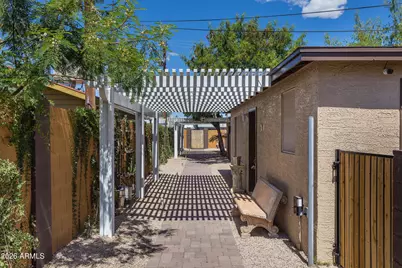 1646 E Indianola Avenue #1, Phoenix, AZ 85016 - Photo 25