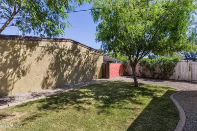 1646 E Indianola Avenue #1, Phoenix, AZ 85016 - Photo 11