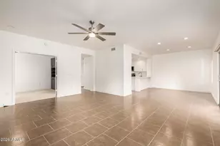 2425 W Bronco Butte Trl, Phoenix, AZ 85085 - Photo 9