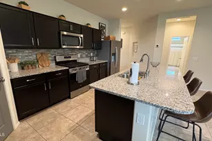 30998 W Earll Dr, Buckeye, AZ 85396 - Photo 21