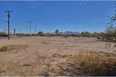 321 W 4th Street #11, Eloy, AZ 85131 - Photo 1