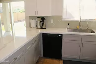 223 E Saddle Way, San Tan Valley, AZ 85143 - Photo 5