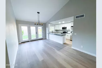 1460 E Todd Drive, Tempe, AZ 85283 - Photo 3