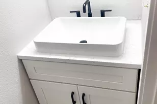 1460 E Todd Dr, Tempe, AZ 85283 - Photo 15