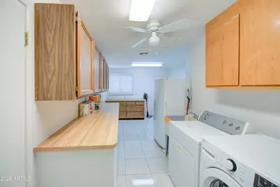 9874 W Highwood Court, Sun City, AZ 85373 - Photo 25