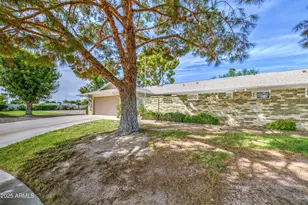 9874 W Highwood Ct, Sun City, AZ 85373 - Photo 29