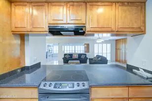 9874 W Highwood Ct, Sun City, AZ 85373 - Photo 5