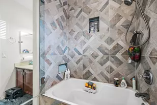 1260 S Lindsay Rd, Mesa, AZ 85204 - Photo 17