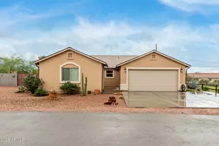 10393 E Fortuna Ave, Gold Canyon, AZ 85118 - Photo 1