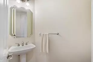 7215 E Kalil Dr, Scottsdale, AZ 85260 - Photo 13