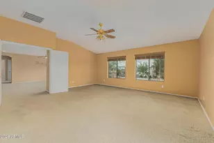 3706 W Fetlock Trail, Phoenix, AZ 85083 - Photo 27