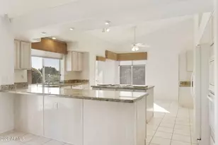 8531 W Behrend Dr, Peoria, AZ 85382 - Photo 9