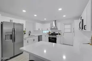 1101 E Bethany Home Rd, Phoenix, AZ 85014 - Photo 9