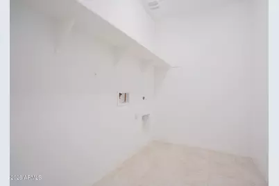 16512 W Desert Lane, Goodyear, AZ 85338 - Photo 9
