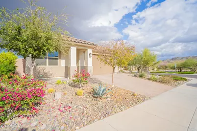 16512 W Desert Lane, Goodyear, AZ 85338 - Photo 3