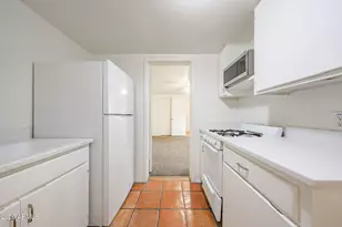 1023 E Meadowbrook Ave, Phoenix, AZ 85014 - Photo 9